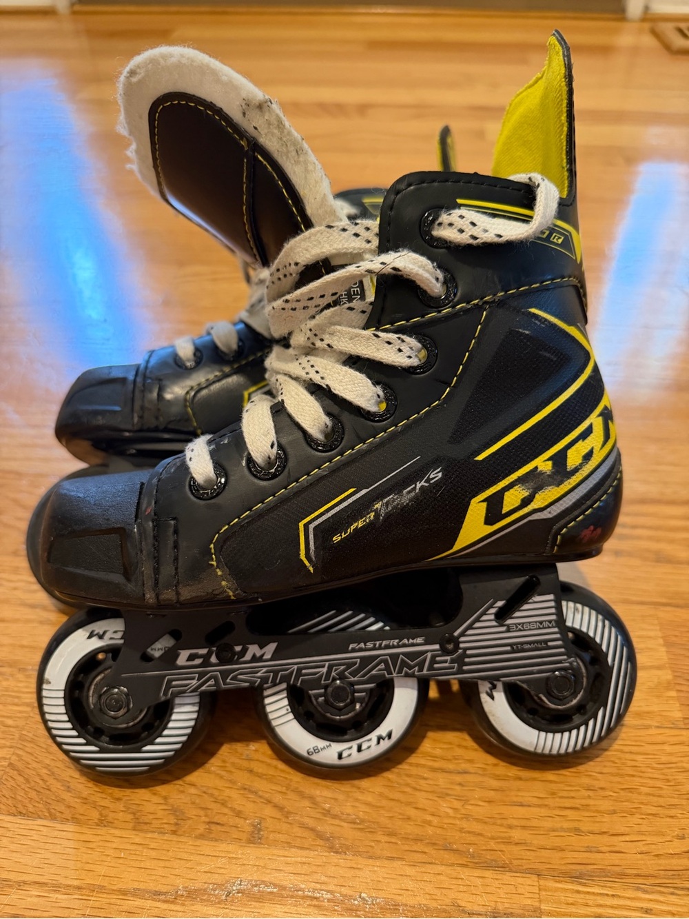 CCM Super Tacks Inline Hockey Skates